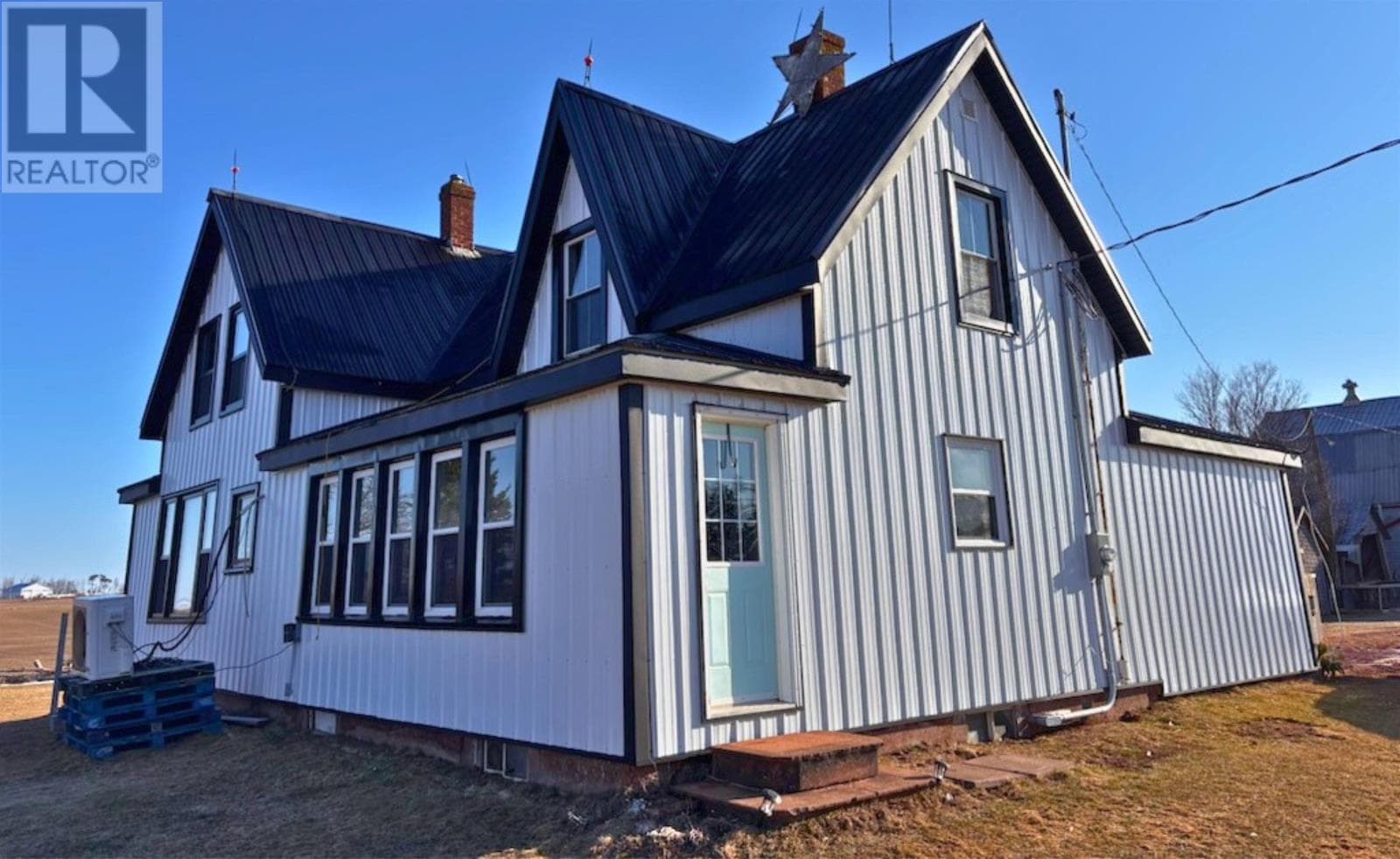 3 bed 1 bath single family at 279 Primrose Road — $398,967