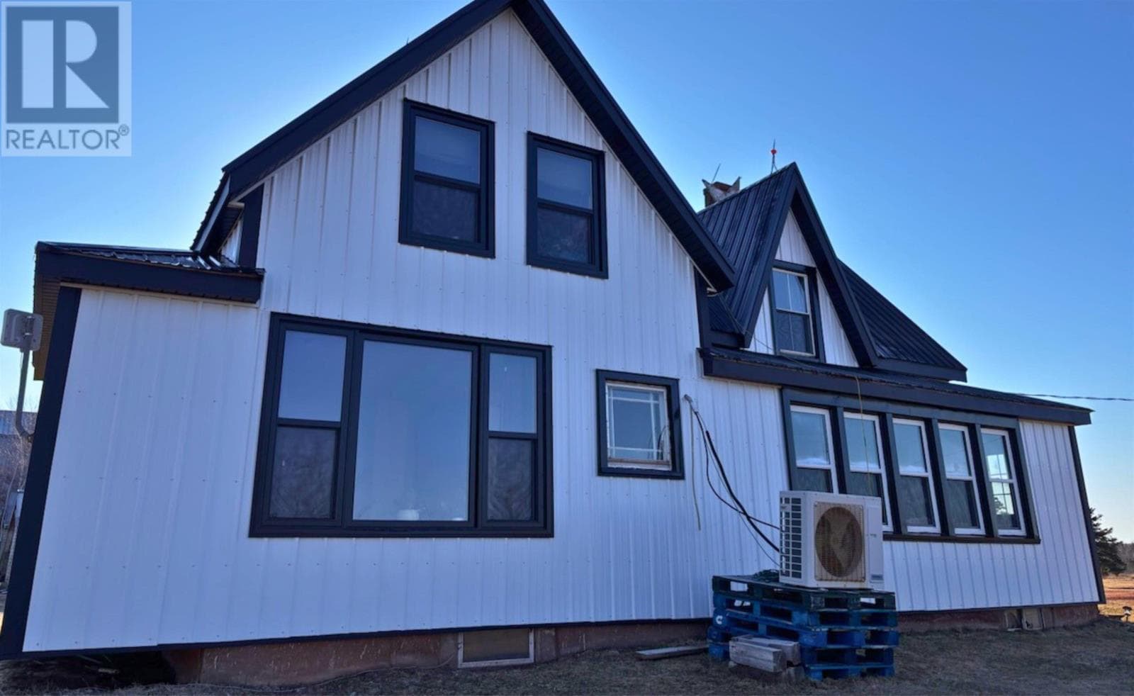 279 Primrose Road photo 2