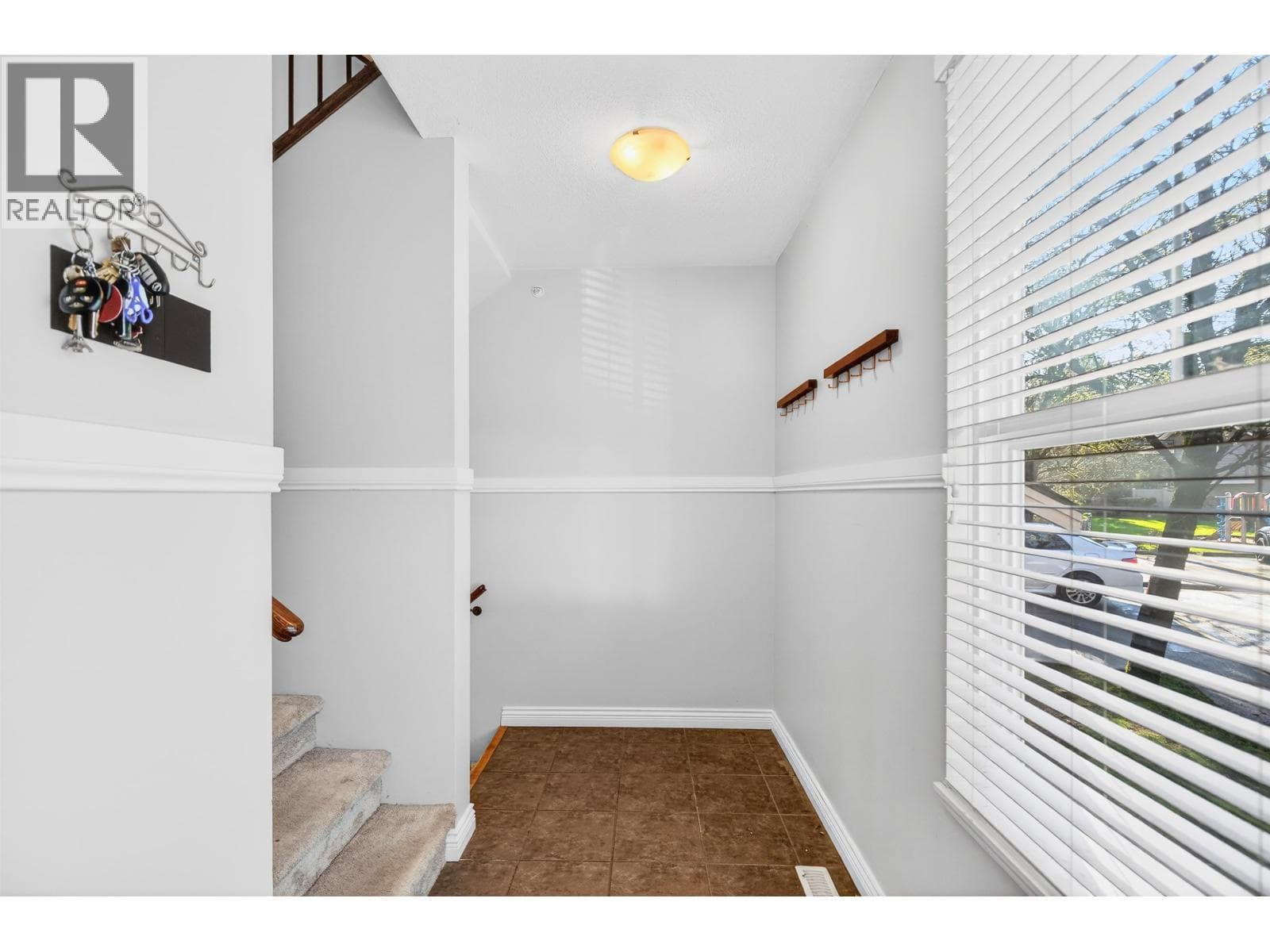 38 11720 COTTONWOOD DRIVE photo 5