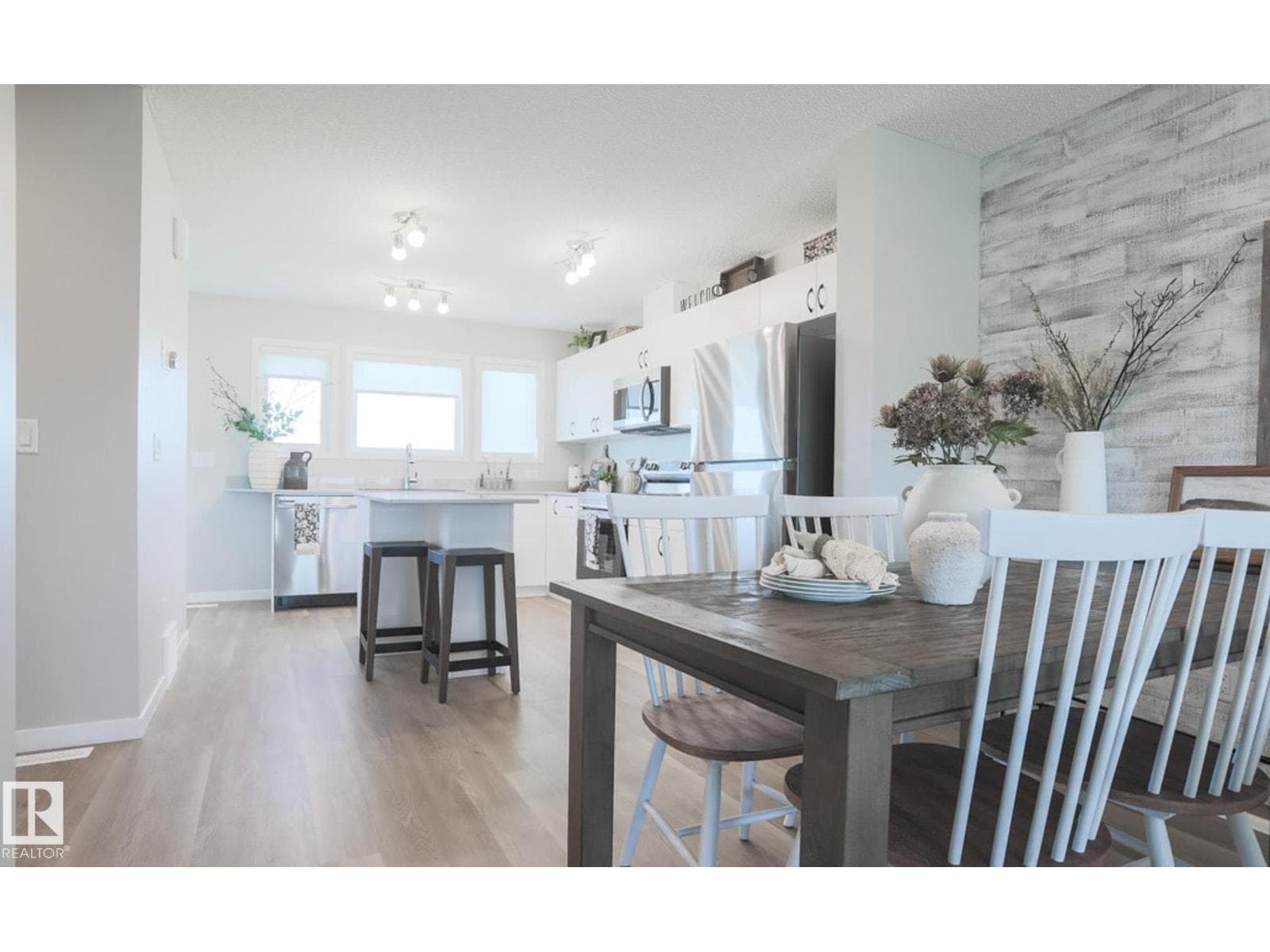 123 SERENO LN — photo 4