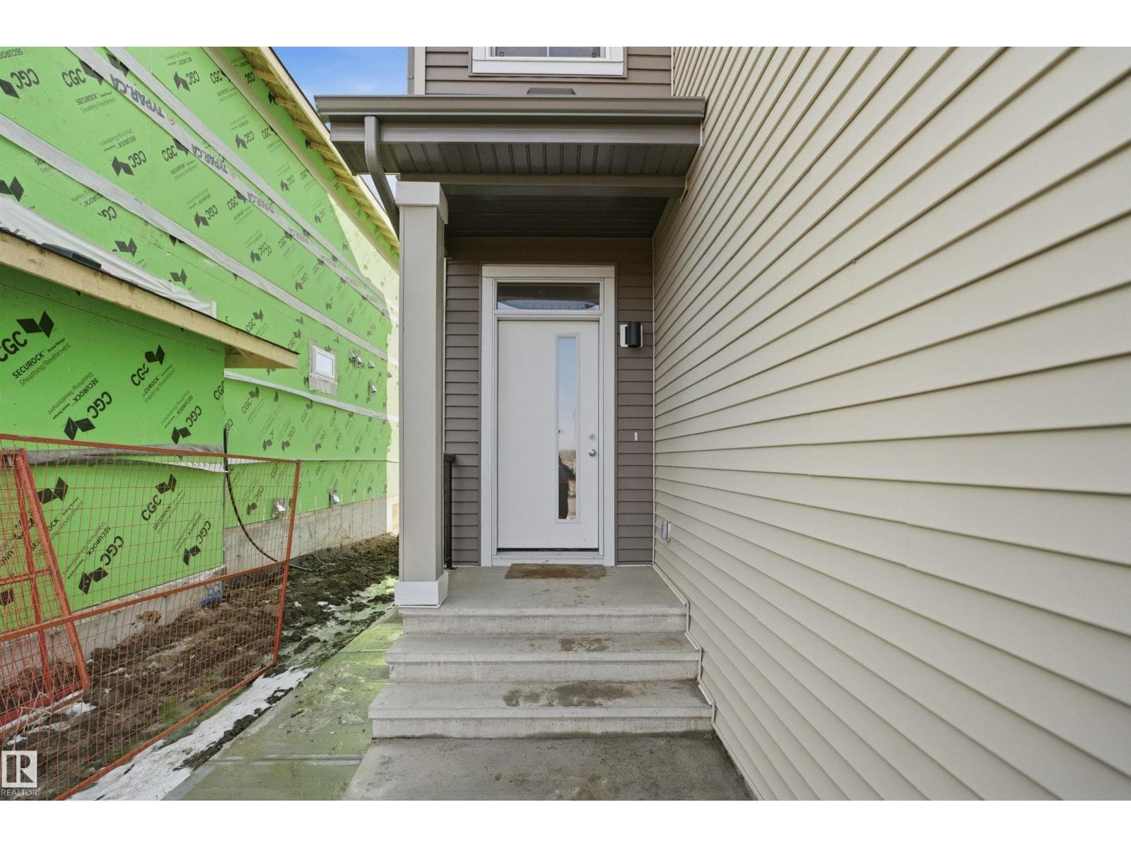 7017 54 AV — photo 3