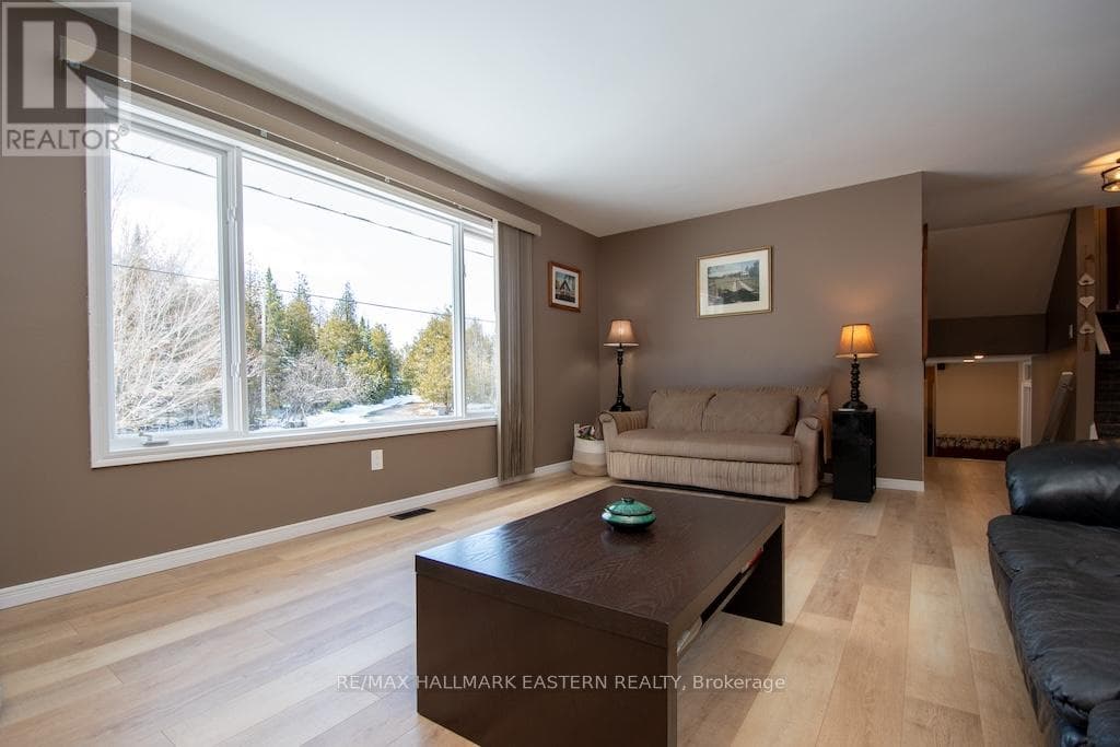 1079 ROCK ROAD photo 5