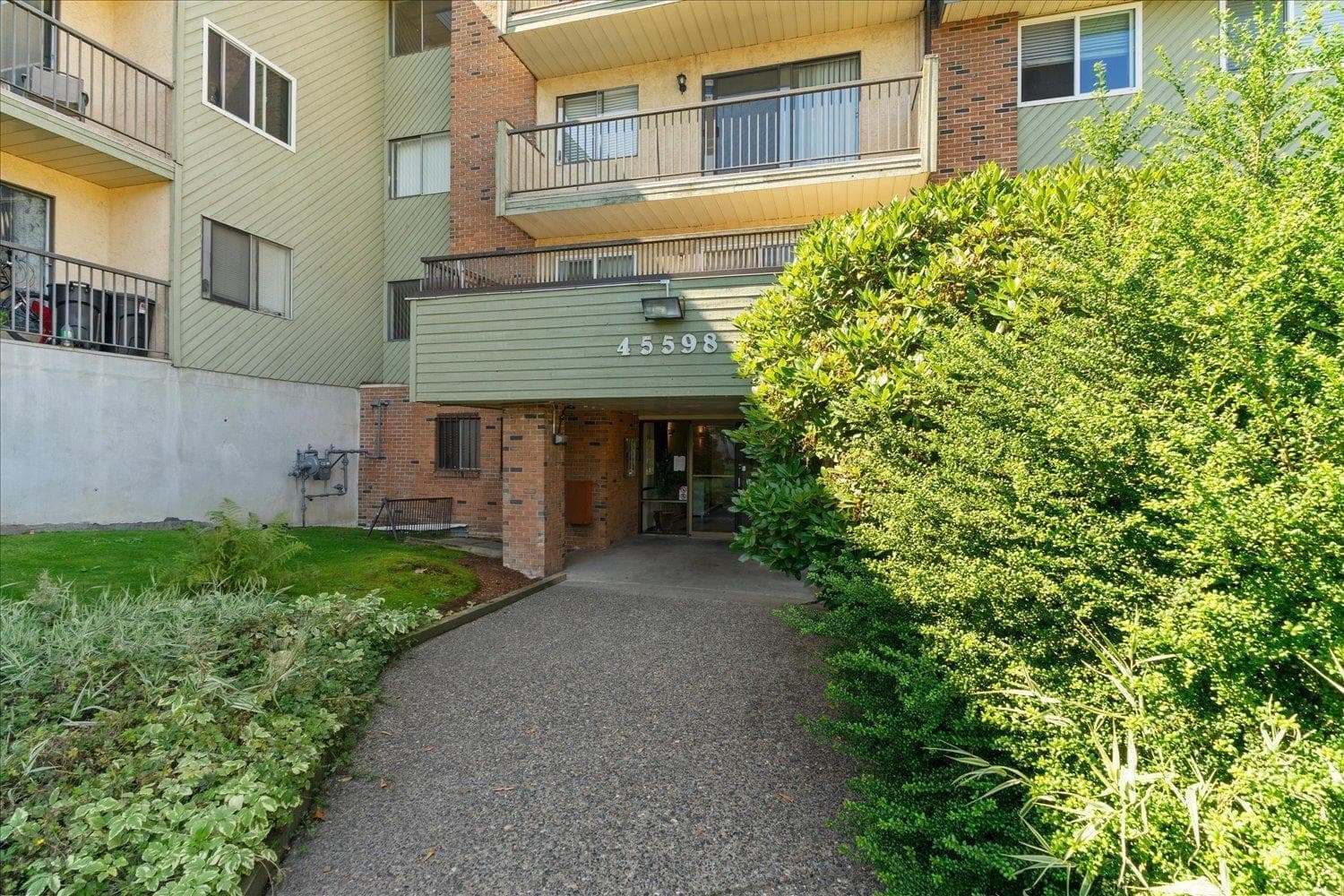 108 45598 MCINTOSH DRIVE, Chilliwack Proper South photo 2
