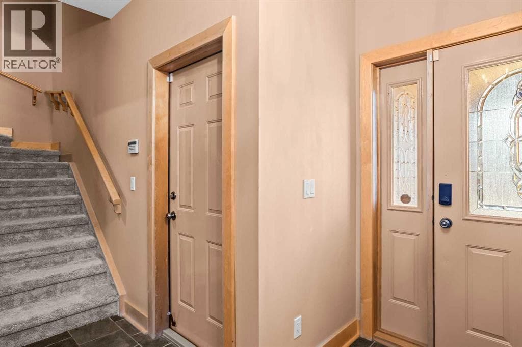 4, 124 Silvertip Ridge photo 4