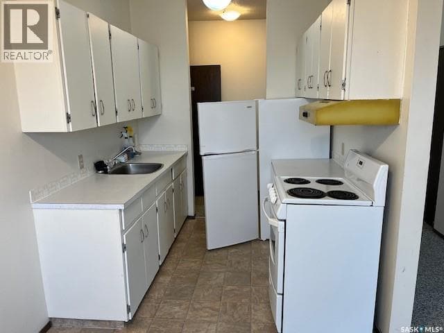 302 8th AVENUE SW photo 5