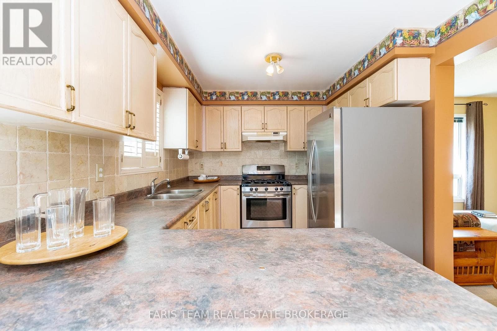 230 MARY ANNE DRIVE photo 4