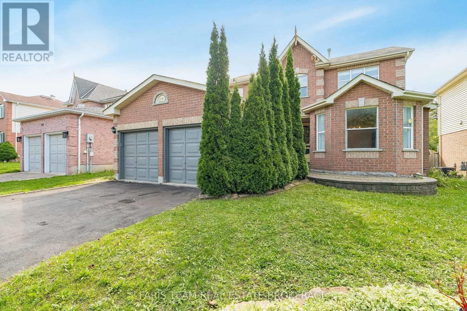 230 MARY ANNE DRIVE photo 3