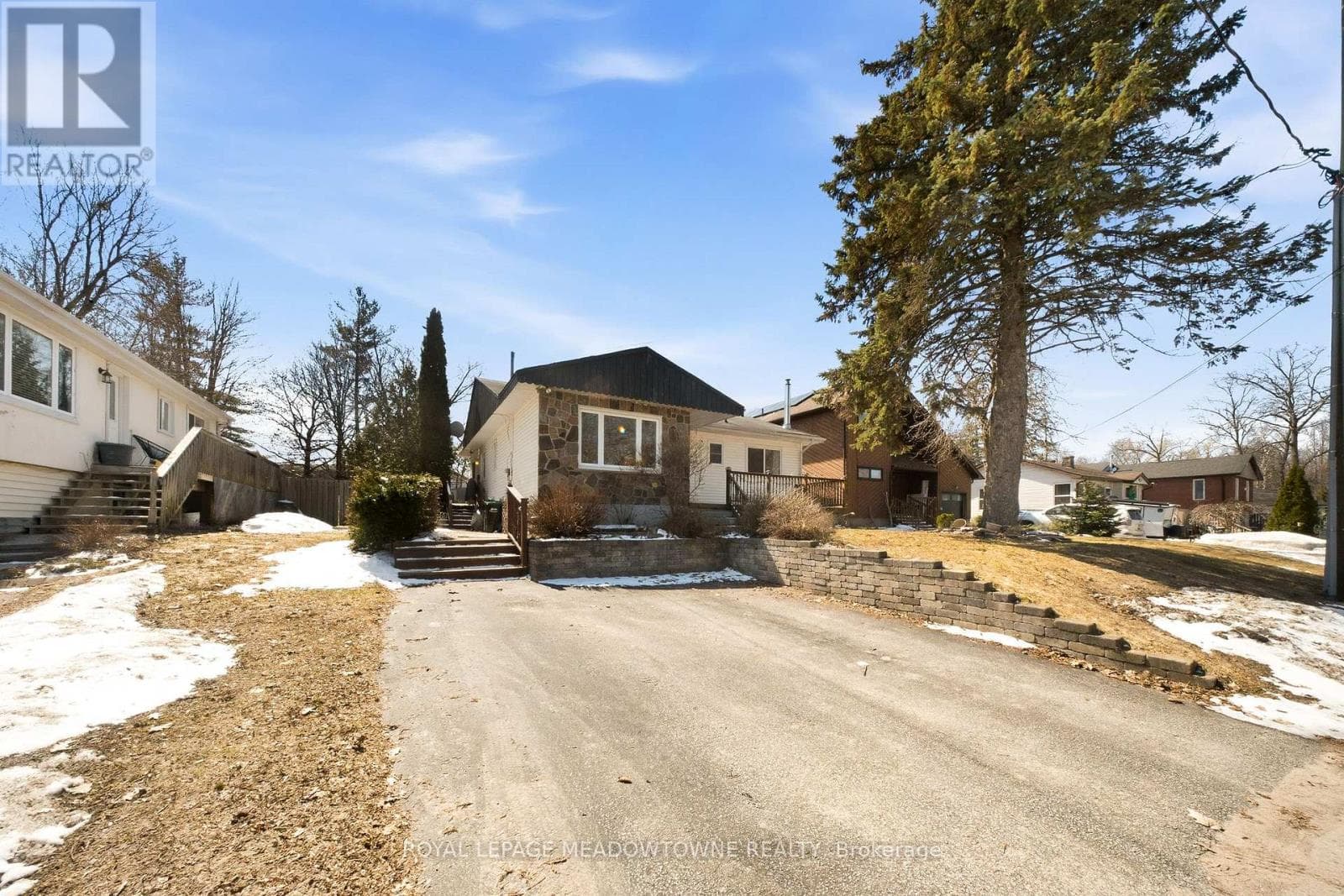 209 CLIFF ROAD photo 5