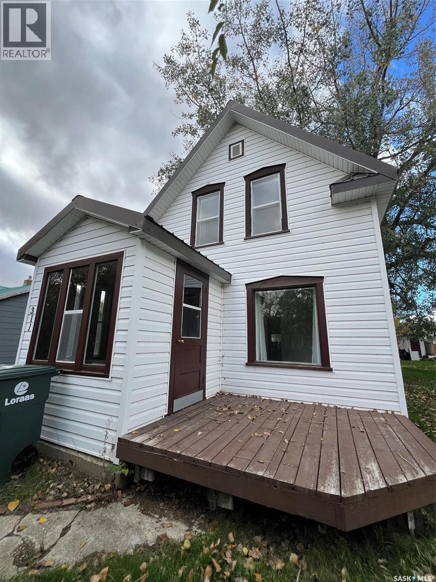 311 1st STREET W