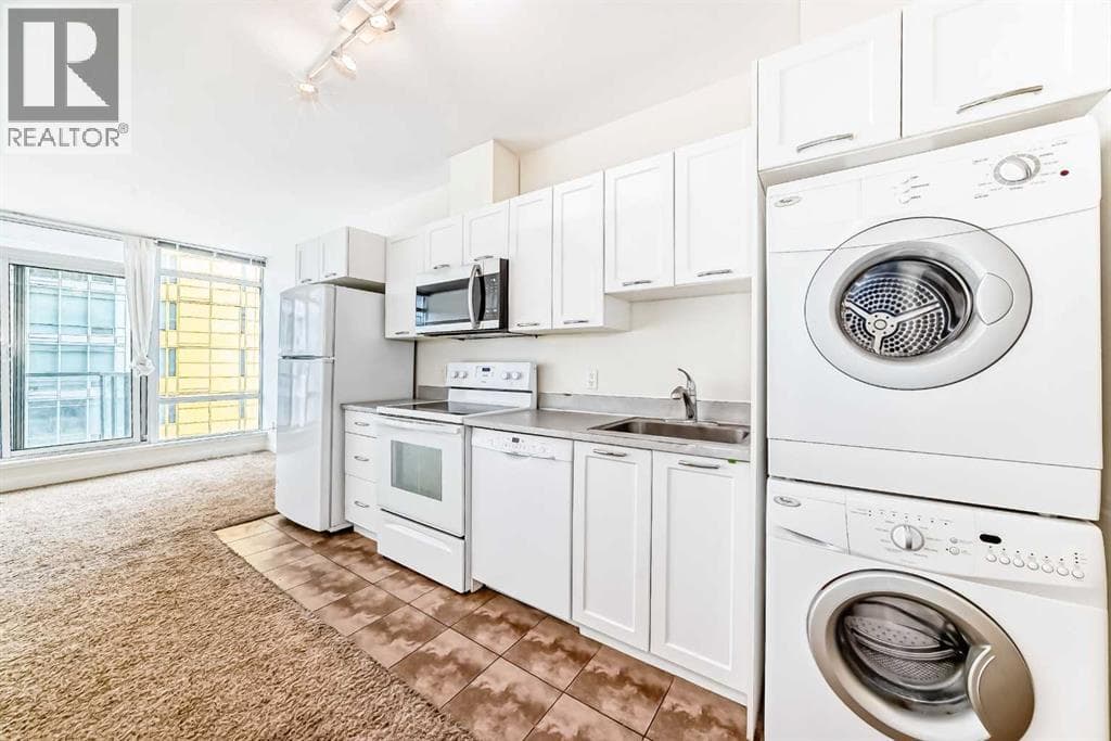 1103, 3830 Brentwood Road NW