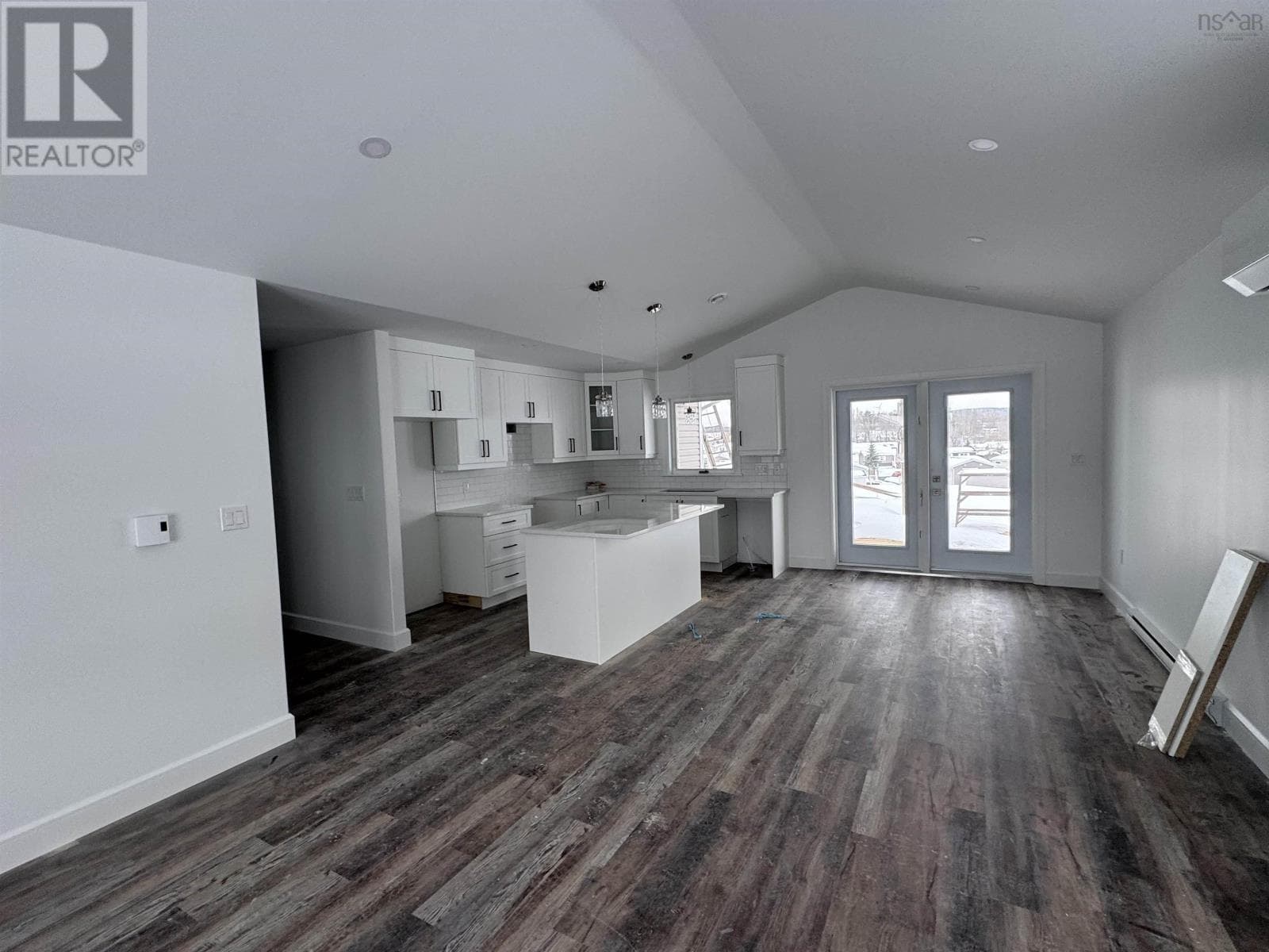 29 Community Way photo 2