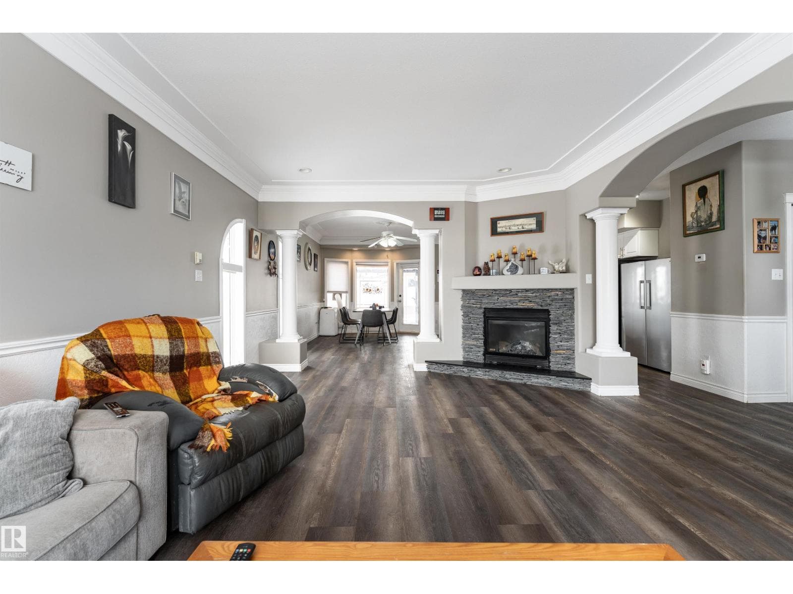 4403 YEOMAN DR photo 3