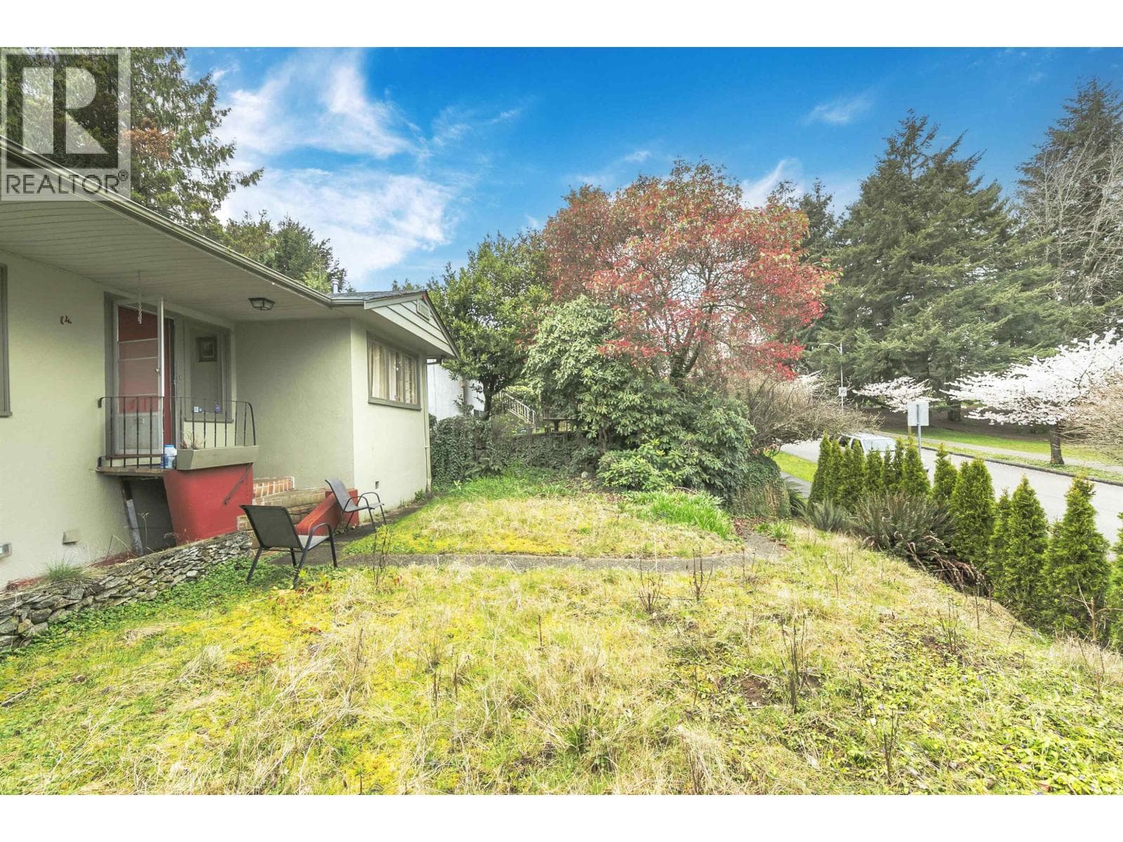 14 W 37TH AVENUE photo 3