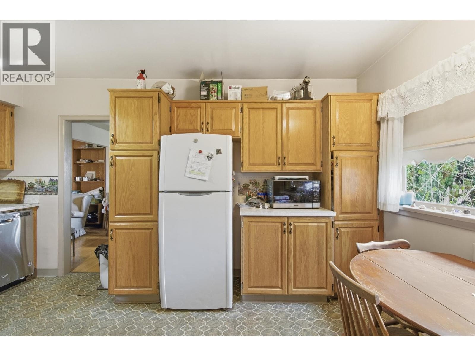 14 W 37TH AVENUE photo 5