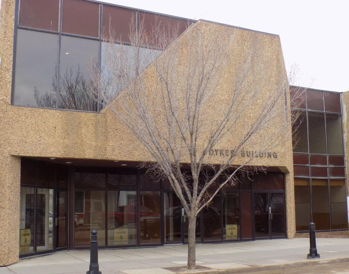 office at 5108  50 Avenue — $980,000