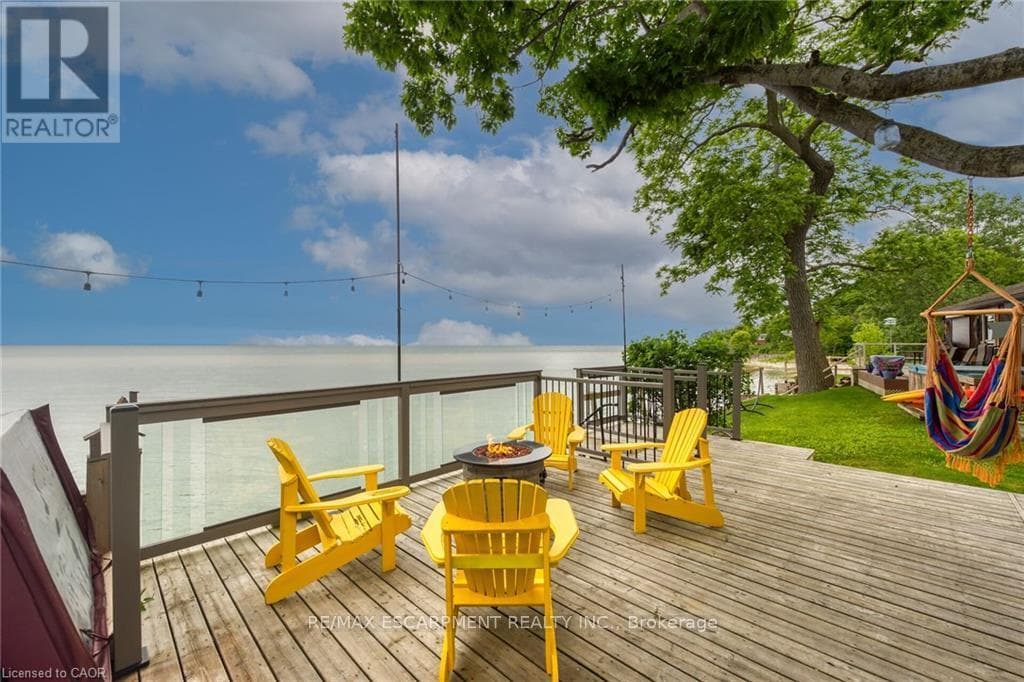 2090 LAKESHORE ROAD photo 2