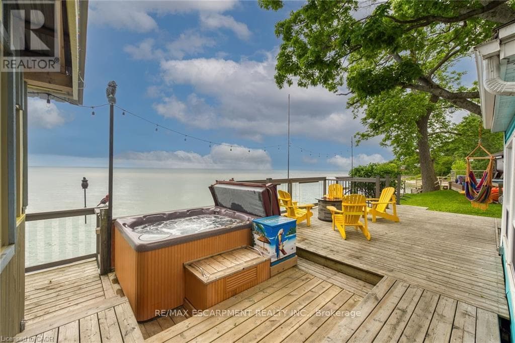 2090 LAKESHORE ROAD photo 3