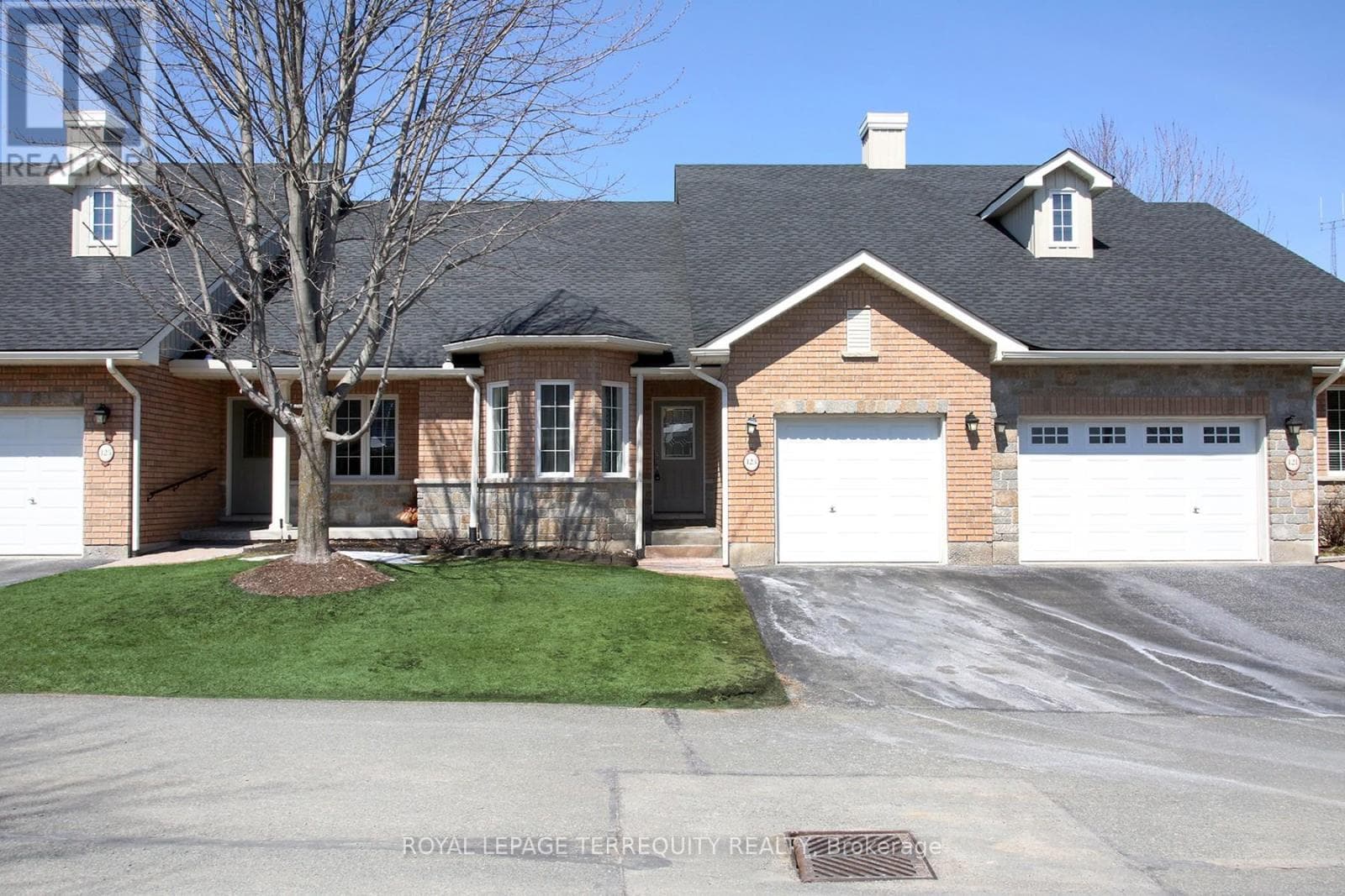 3 bed 3 bath single family at 69 - 123 VILLAGE CRESCENT — $599,999