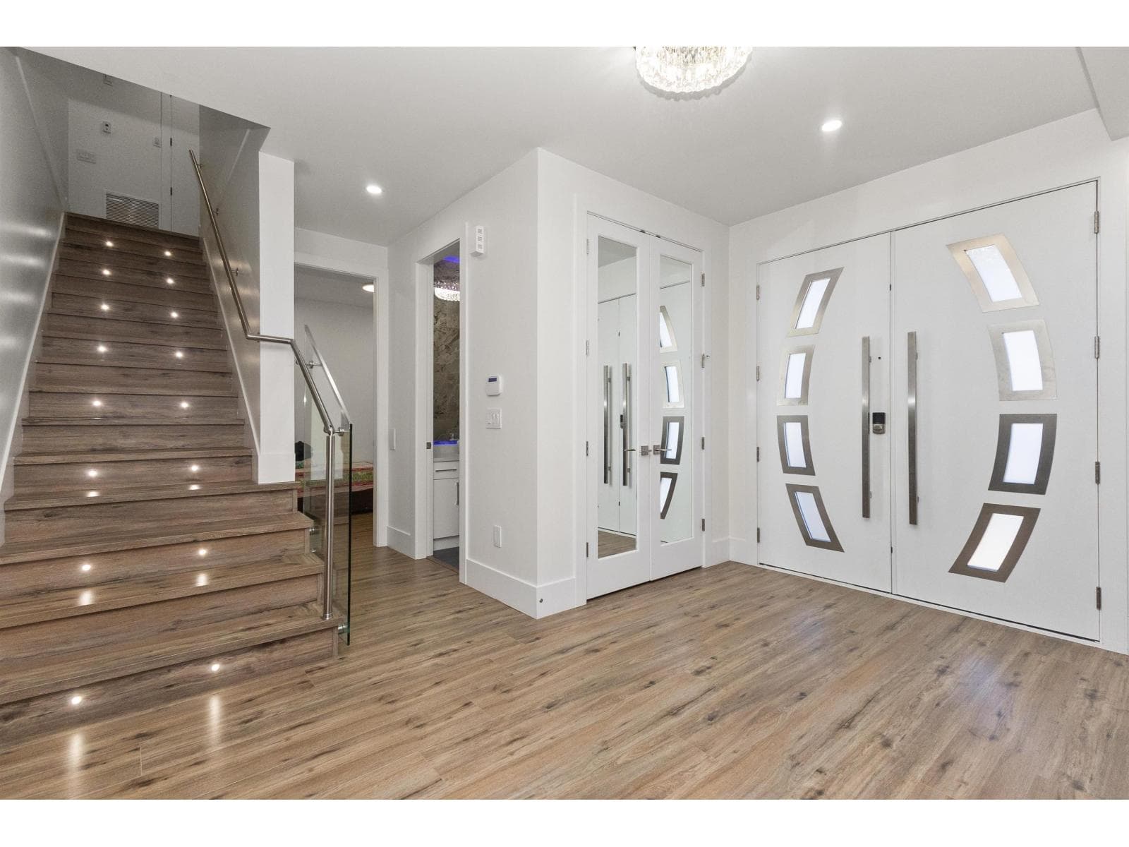 2357 ALDER STREET photo 4