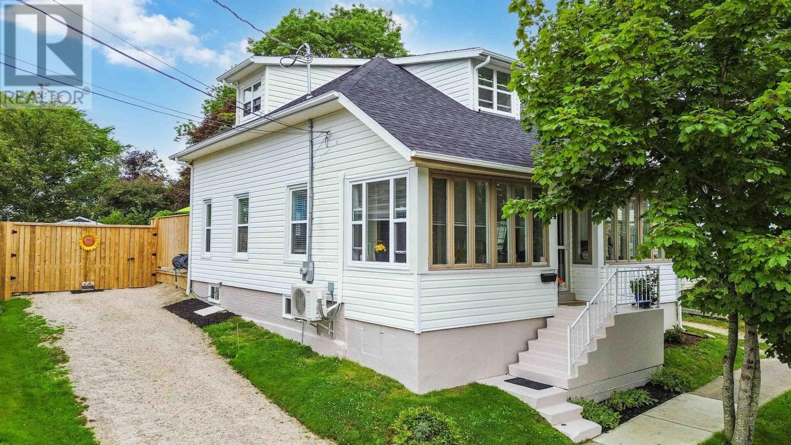 3 bed 2 bath single family at 14 Ryerson Court — $375,000
