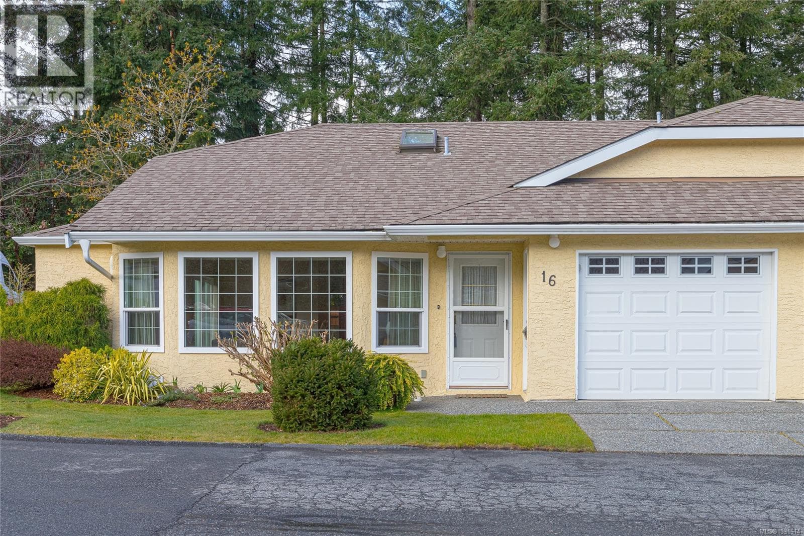 2 bed 2 bath single family at 16 4750 Uplands Dr — $536,500