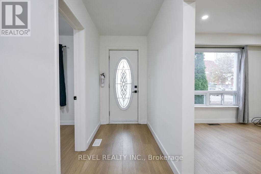 44 PARKSIDE DRIVE photo 3