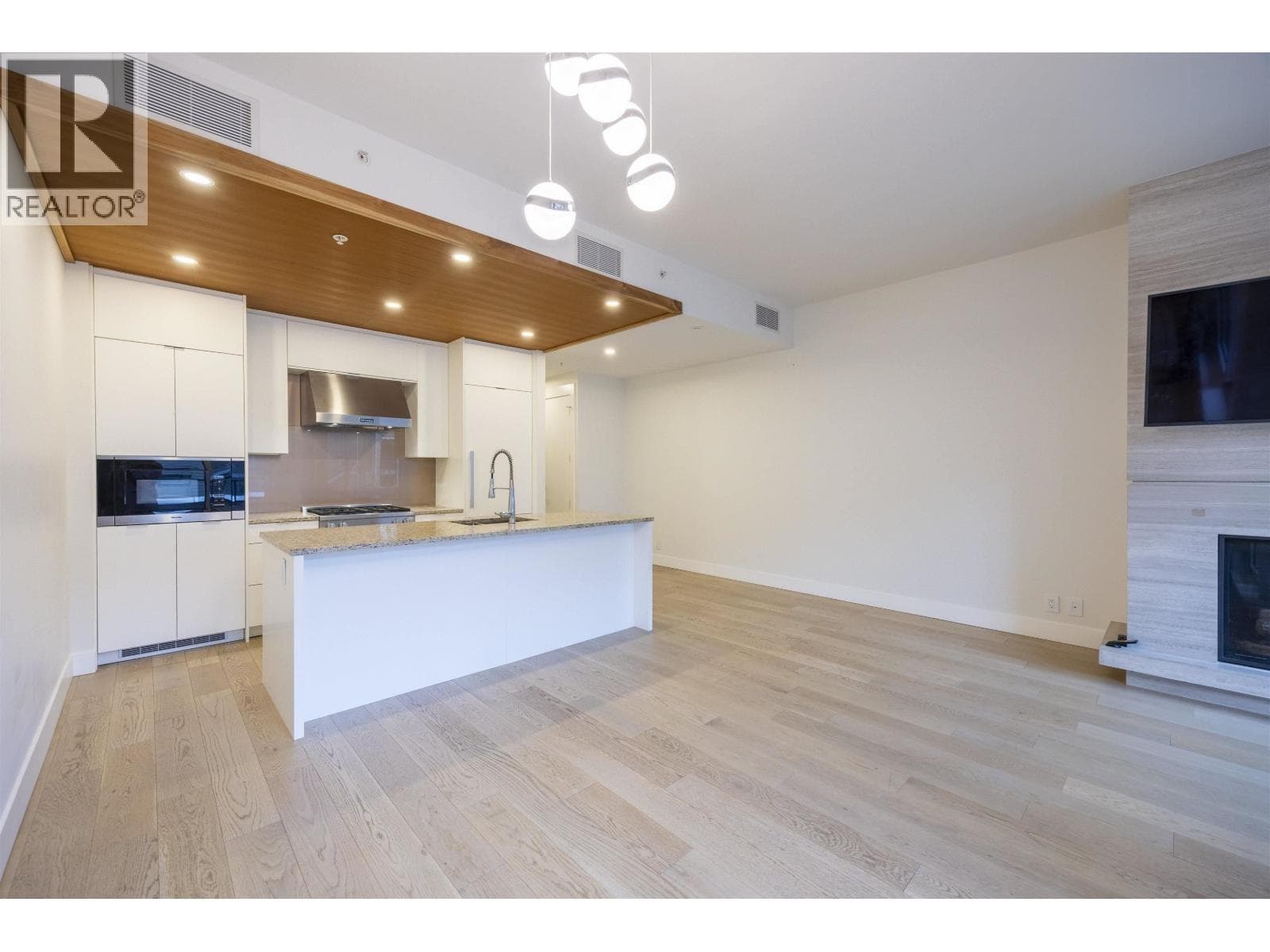 406 6687 NELSON AVENUE photo 3