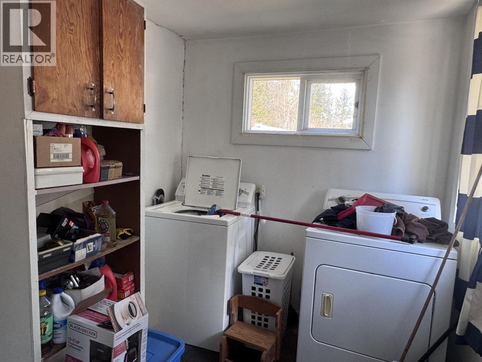 4918 GRAHAM AVENUE photo 3