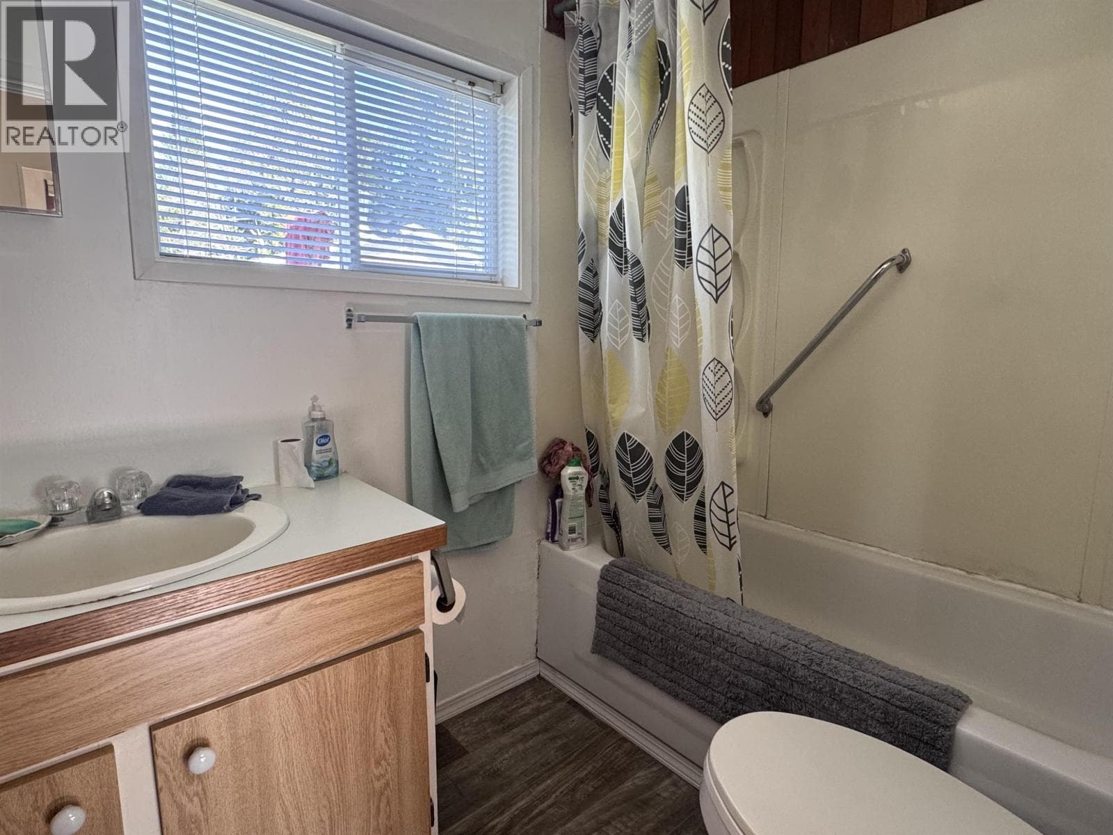 4918 GRAHAM AVENUE photo 4