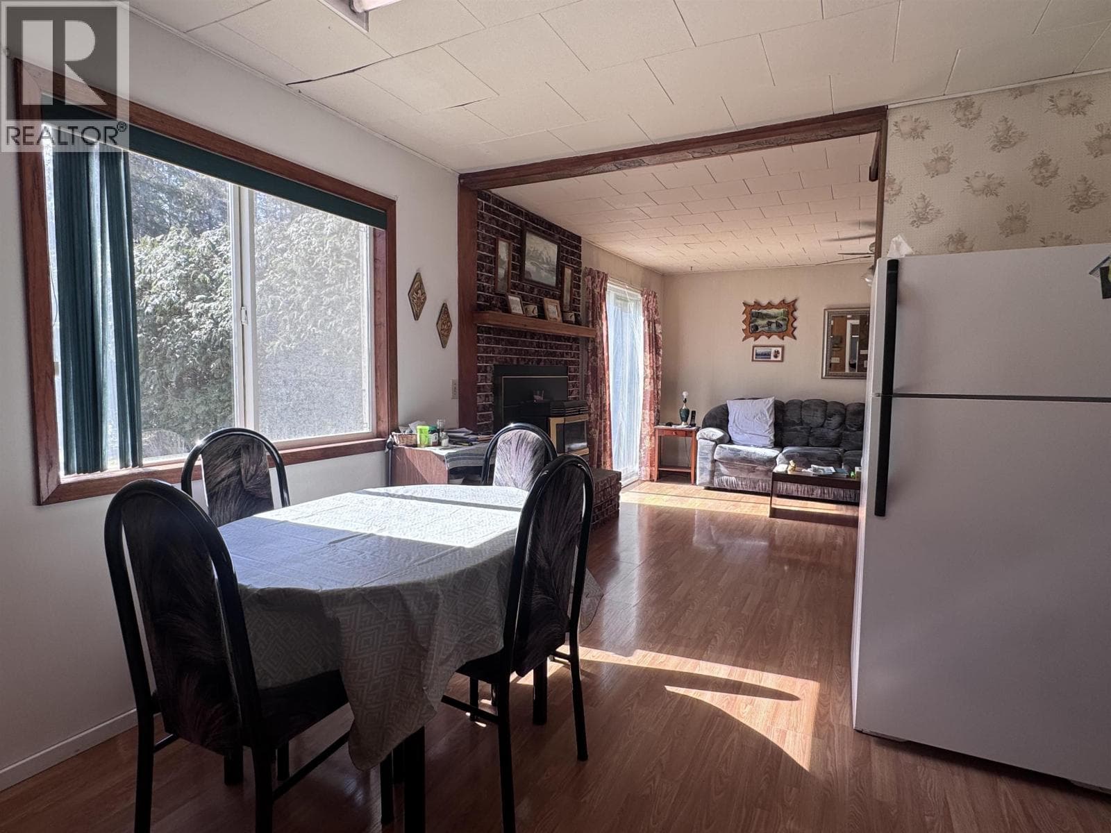 4918 GRAHAM AVENUE photo 5