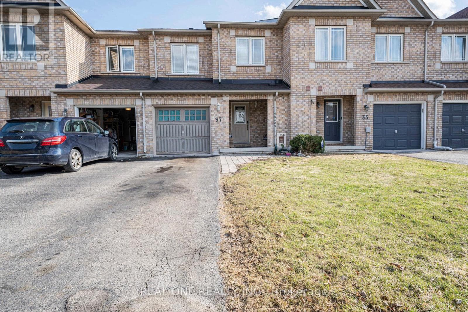 3 bed 3 bath single family at 37 BILBROUGH STREET — $899,000