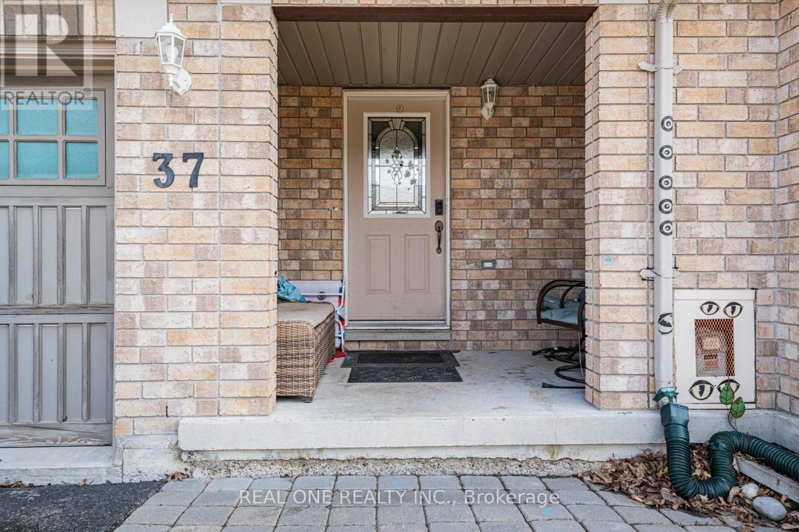 37 BILBROUGH STREET photo 3