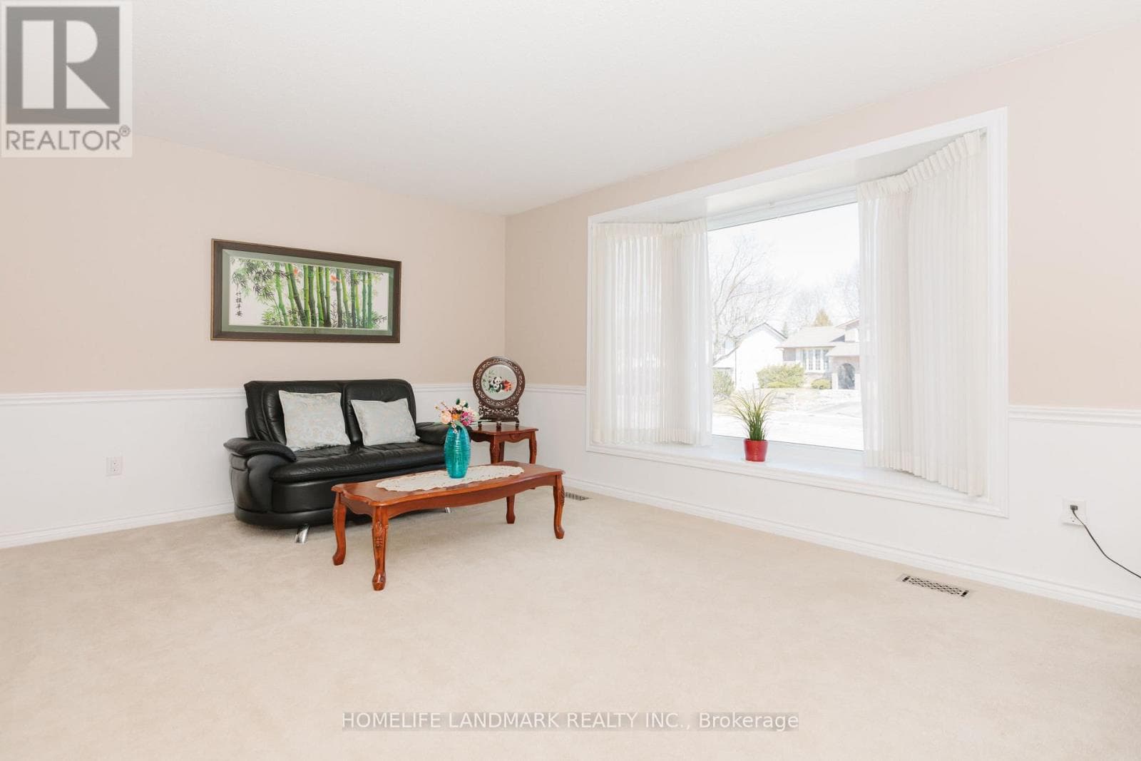 254 ATHABASCA STREET photo 2