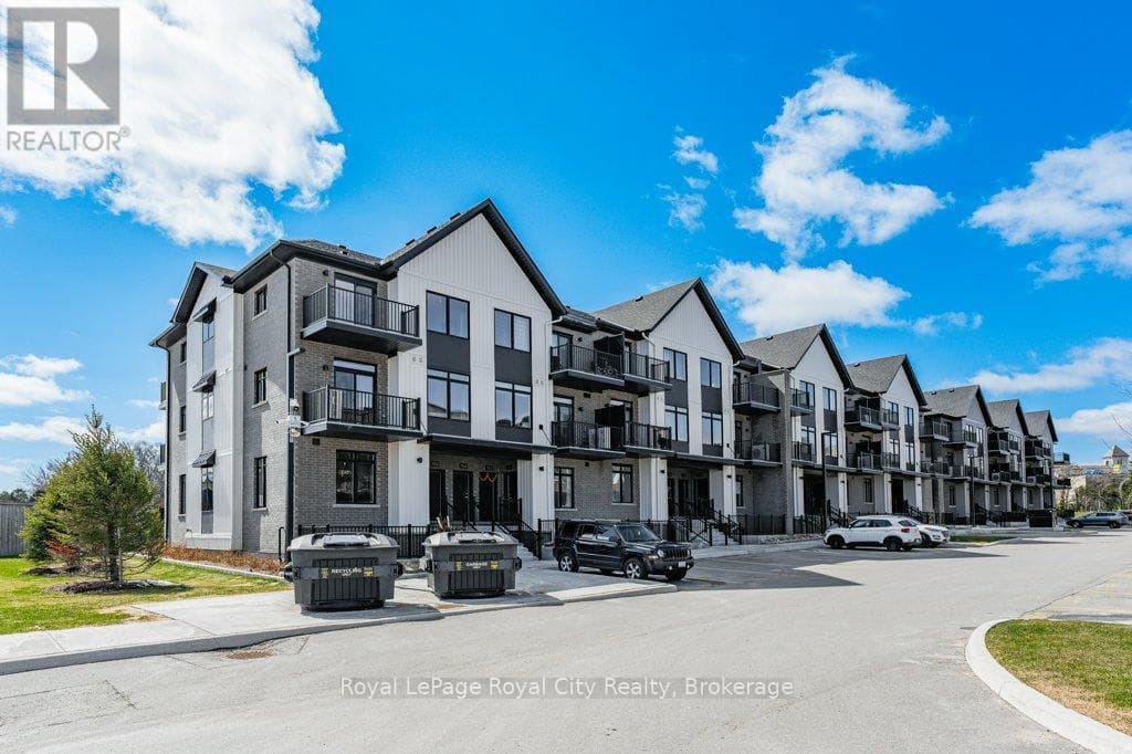 162 - 824 WOOLWICH STREET photo 2