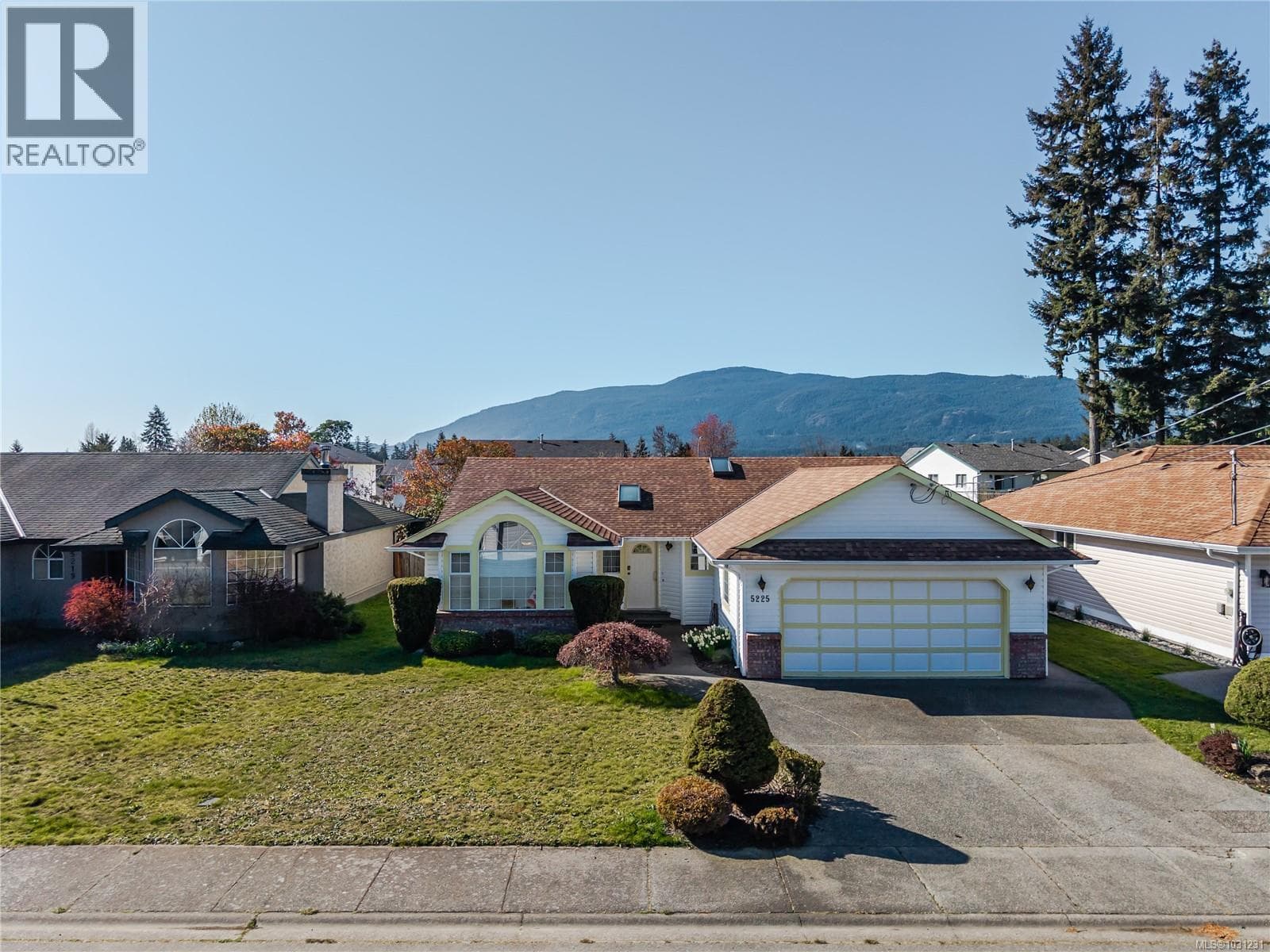 3 bed 2 bath single family at 5225 Kaitlyns Way — $712,900