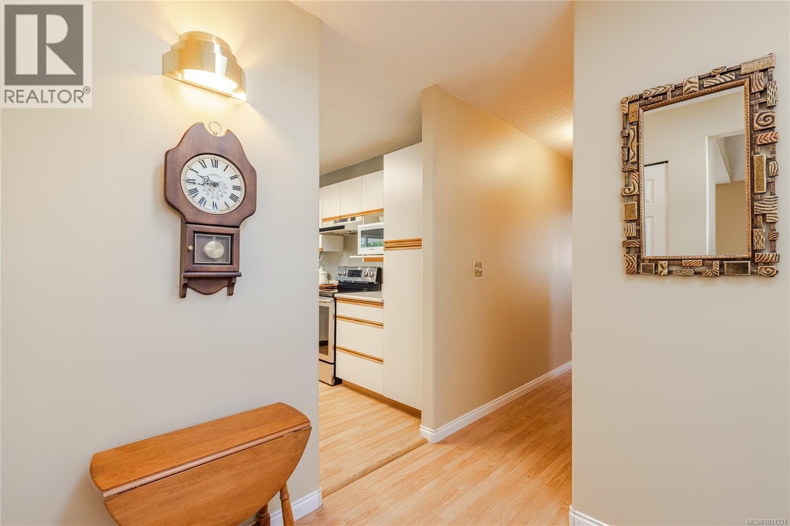 5225 Kaitlyns Way photo 5