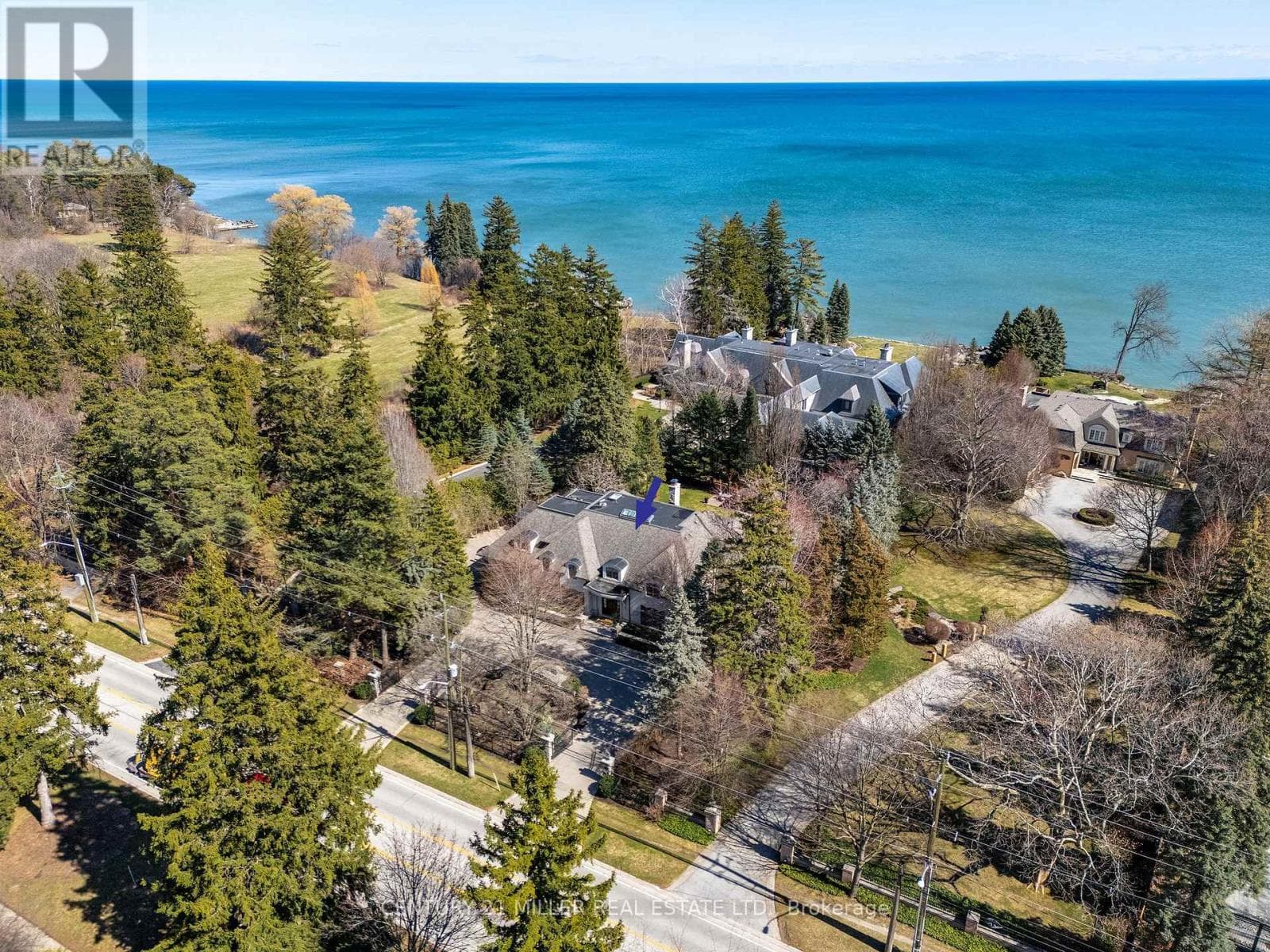 7 bed 8 bath single family at 2096 LAKESHORE ROAD E — $6,288,000