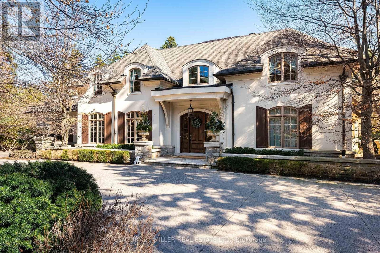 2096 LAKESHORE ROAD E photo 3