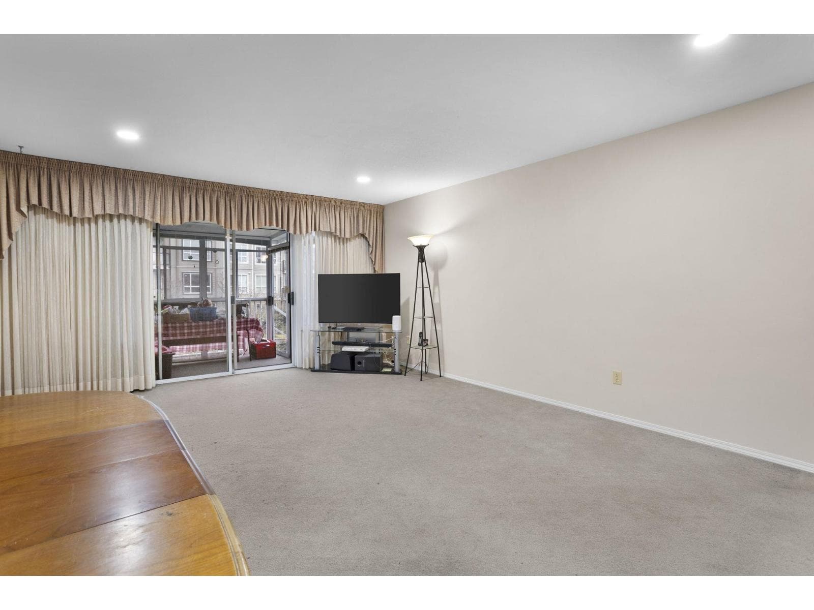 244 32691 GARIBALDI DRIVE photo 4