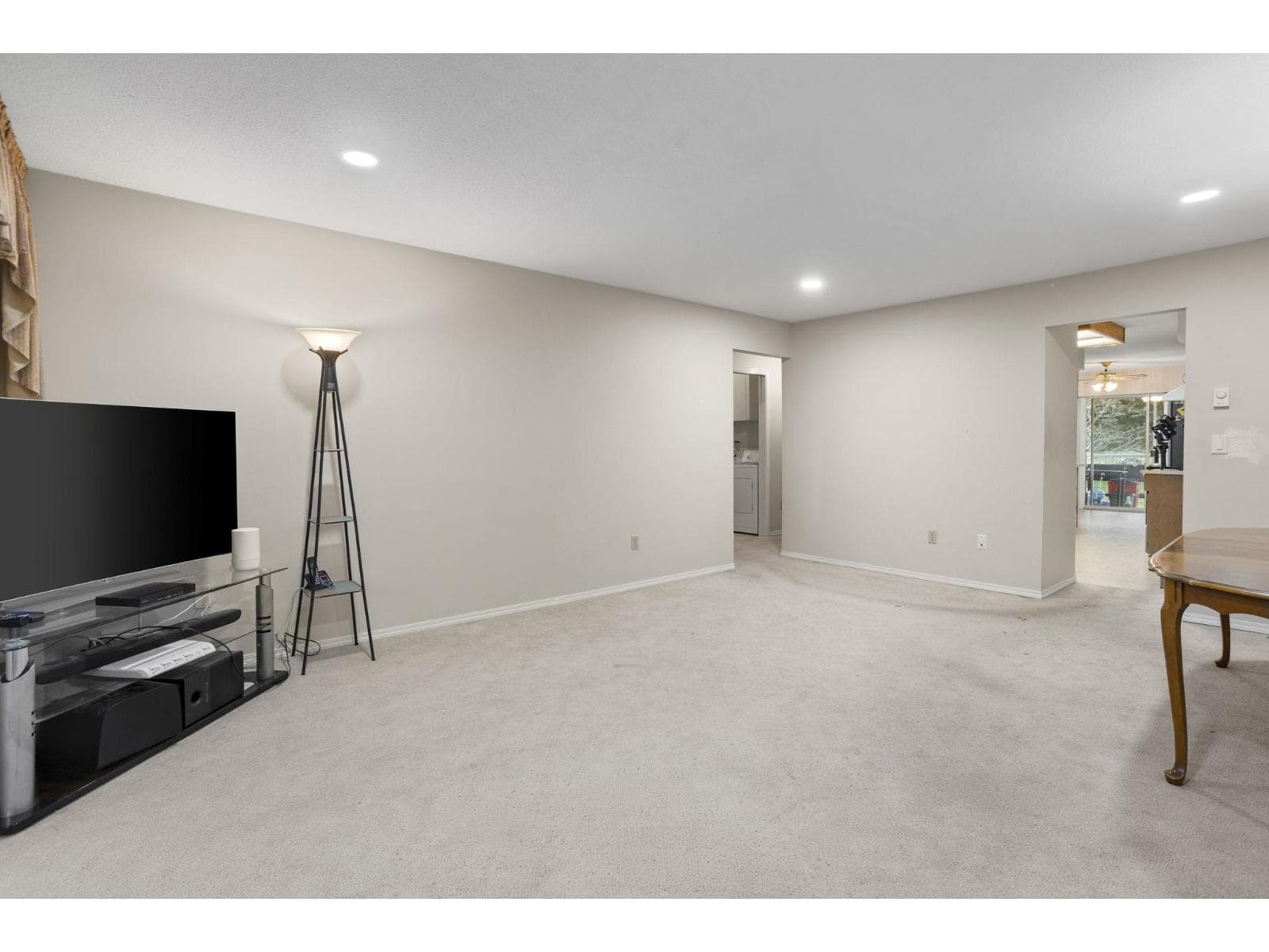 244 32691 GARIBALDI DRIVE photo 5
