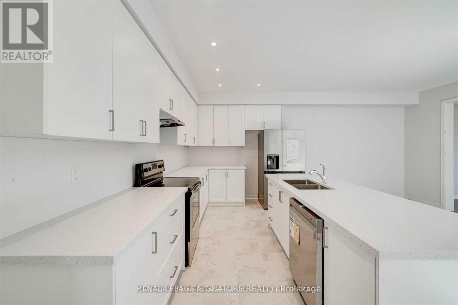 5 FREDERICK TAYLOR WAY photo 3