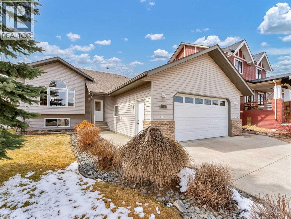 99 Greystone Close — photo 3