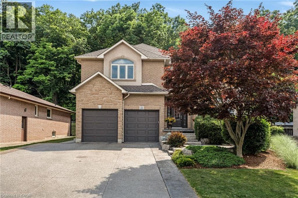22 SHADELAND Crescent photo 3