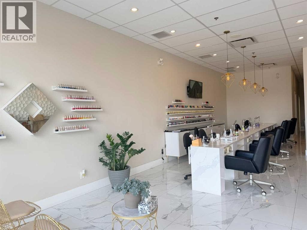 123 Macleod Trail