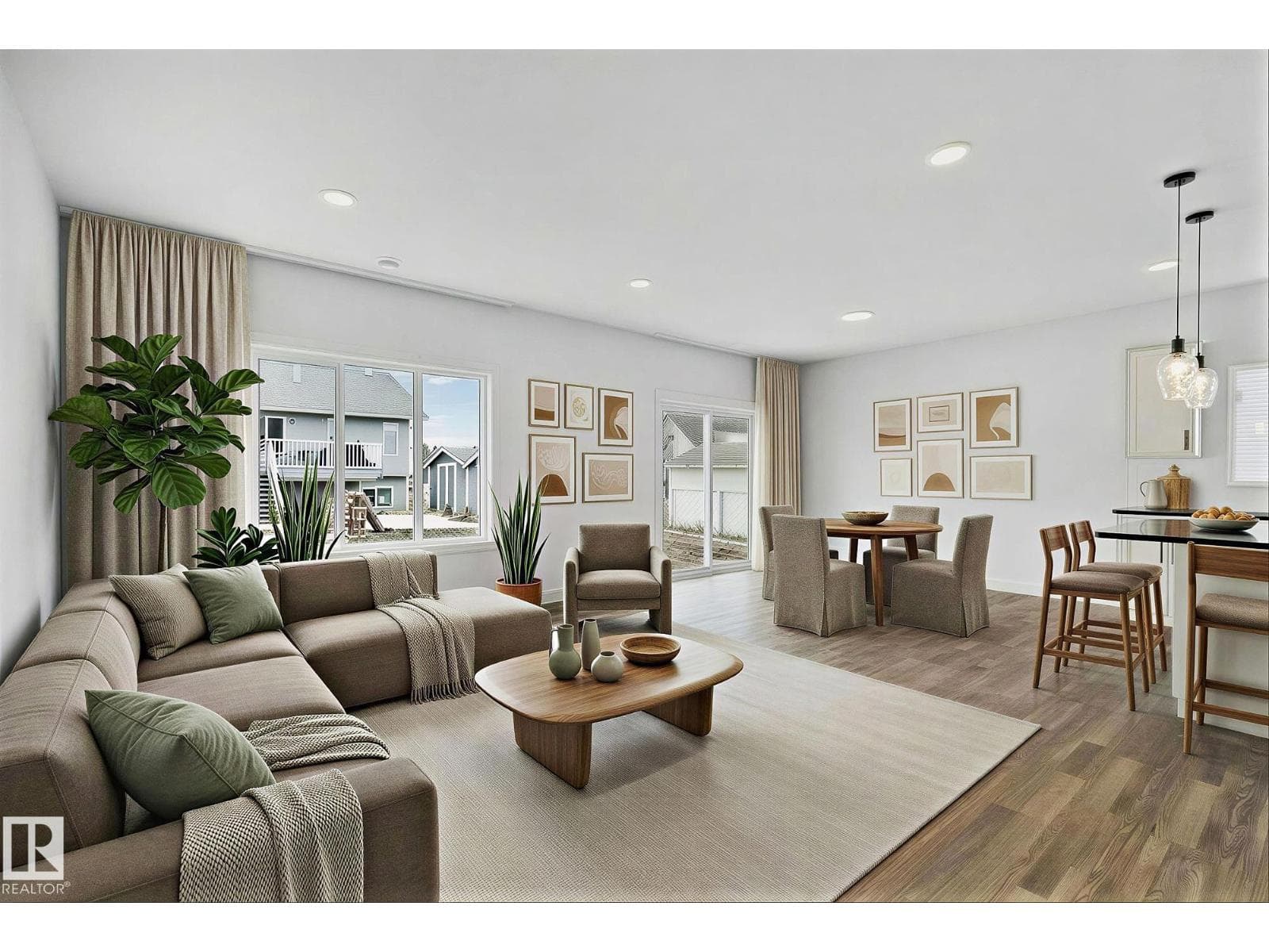 4803 53 AV photo 3