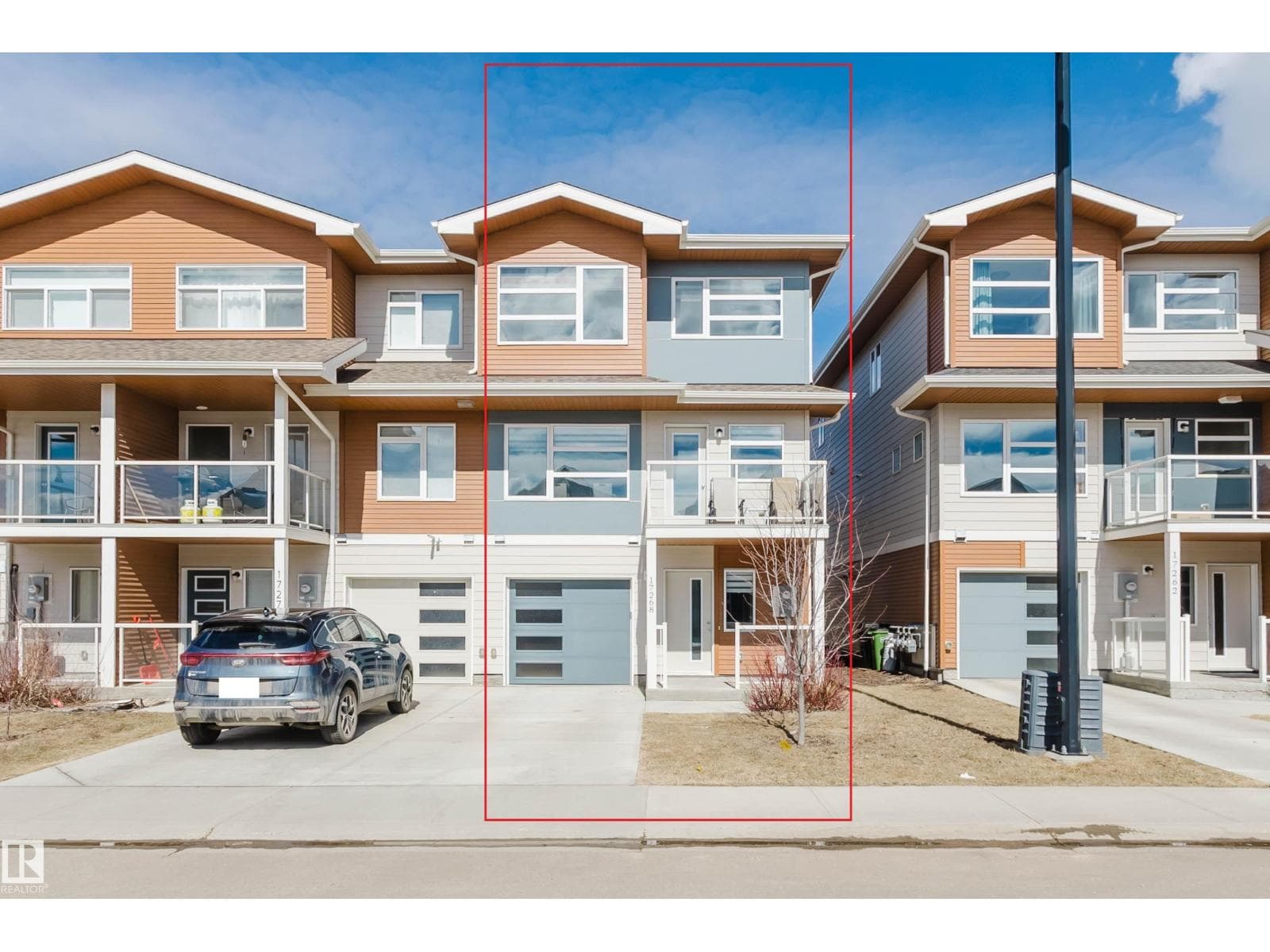 2 bed 3 bath single family at 17268 9B AV SW — $359,900
