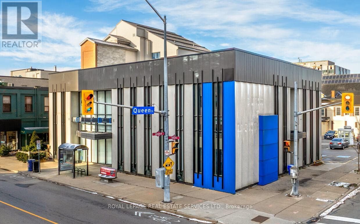 retail at 31 KING STREET — $3,450,000