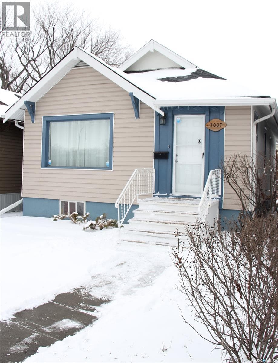 3007 DEWDNEY AVENUE