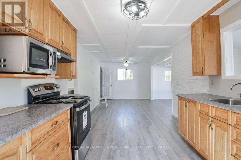 525 HIAWATHA ROAD photo 5