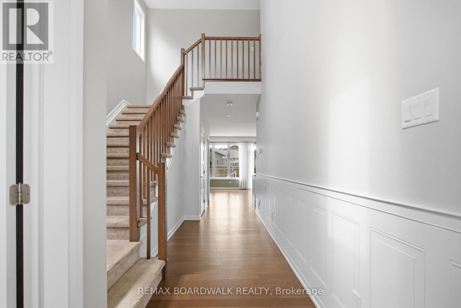 240 BOYD STREET photo 3